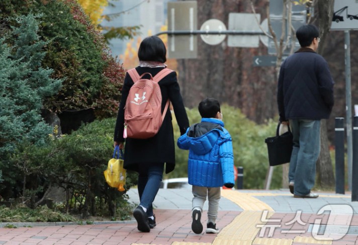 육아휴직 급여는 누가 주나요
