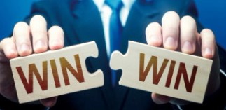 꽉 막힌 협상을 푸는 열쇠…“상대를 인정하라” [이태석의 경영 전략]