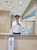 user-avatar