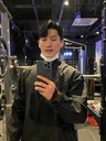 user-avatar