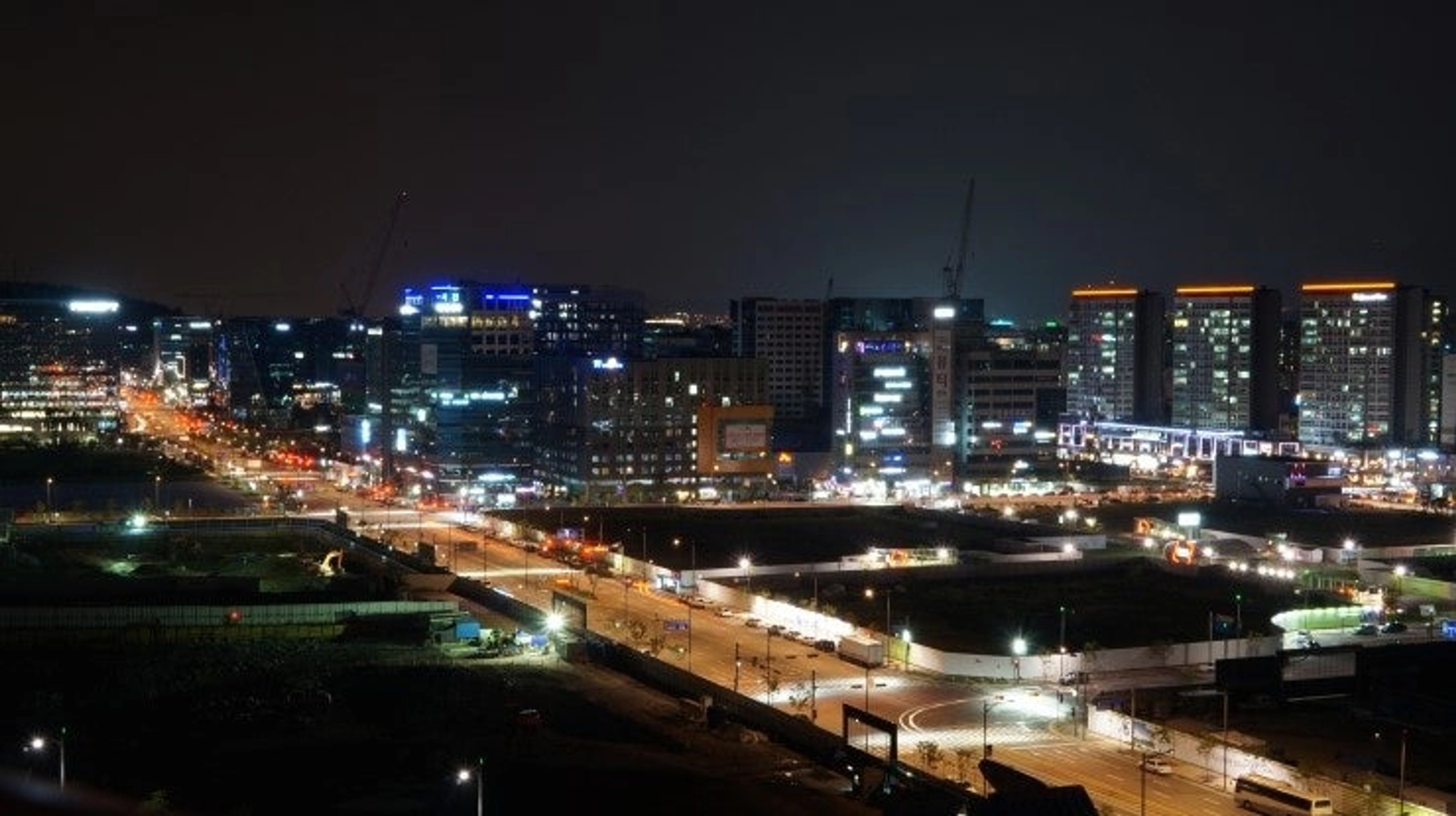 thumb-7년간 90개 동네를 다녀봤는데, 아내가 조용해진 건 딱 한 번이었습니다. 그 동네는...