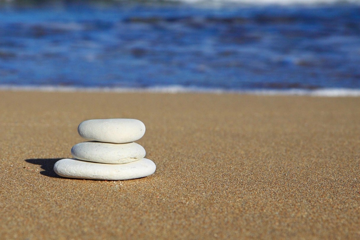 rocks-15712_1280.jpg