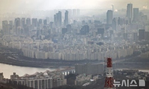 "진짜 답이 없네"….공급 확대 예고에도 치솟는 서울 집값