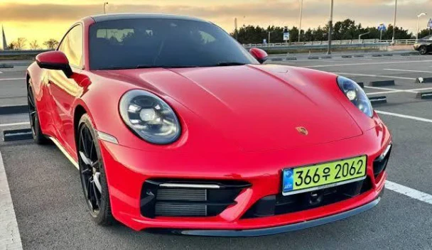 Image of 시승기] 시대를 초월한 디자인 DNA…'포르쉐 911 카레라 쿠페 ...