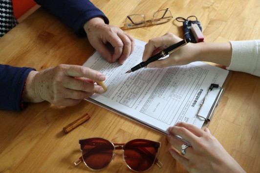 비즈 프리즘] 부동산 구두 계약, 가계약금 걸었으면 유효 | 중앙일보