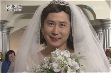 웨딩드레스 웃긴 짤 공유해요 - 꽃비 파트너스