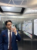 user-avatar