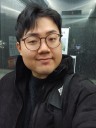 user-avatar