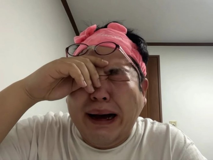 쩡아짤모음에 있는 camong님의 핀 | 우는 밈, 웃긴 연예인, 밈 얼굴